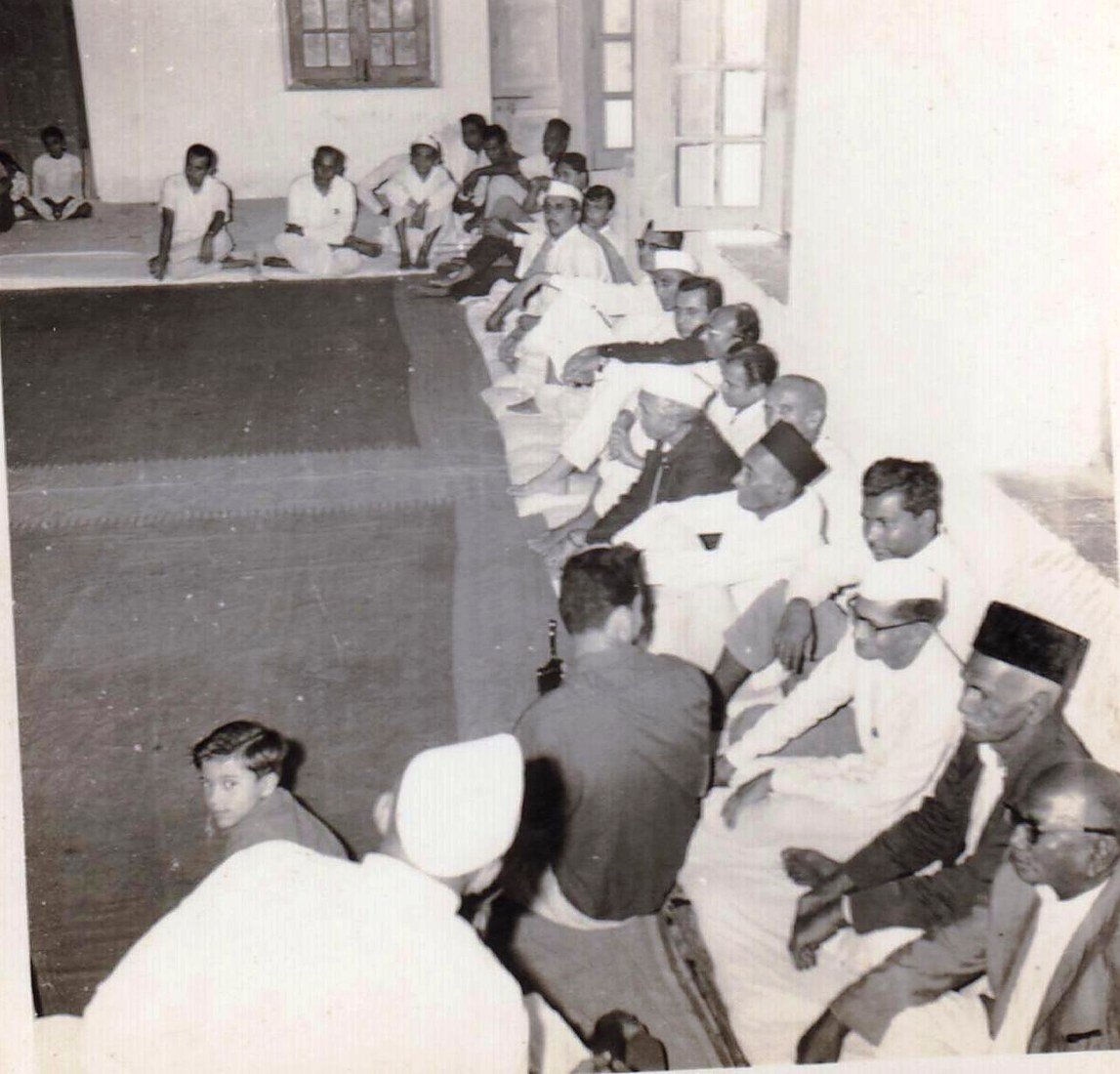 Early trust gathering